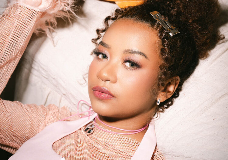 Angie Carvalho, Merelakan, Universal Music Indonesia, Musik Indonesia, Lagu Cinta, Pop Balada, Musik Video, Sebatas Mimpi, Lagu Romantis, Cinta Tak Harus Memiliki, Musik Pop, Single Baru, Artis Indonesia