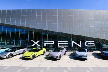 XPENG, XPENG AI Day 2025, Physical AI, VLA 2.0, XPENG Robotaxi, XPENG ARIDGE, XPENG Next-Gen IRON, He Xiaopeng, Erajaya Active Lifestyle, Djohan Sutanto, Volkswagen, Inovasi Otomotif, Mobilitas Cerdas, Teknologi AI, Mobil Terbang, EV Fleet KALISTA