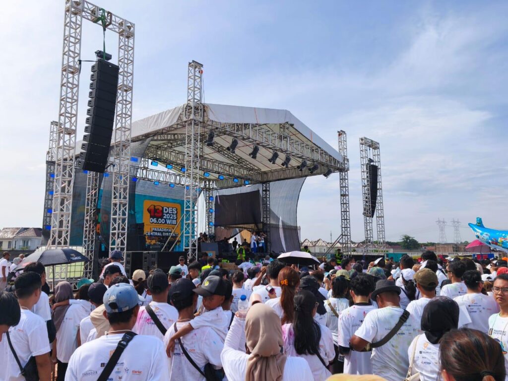 Paramount Color Walk 2025 di Gading Serpong merayakan HUT ke-19 Paramount Enterprise