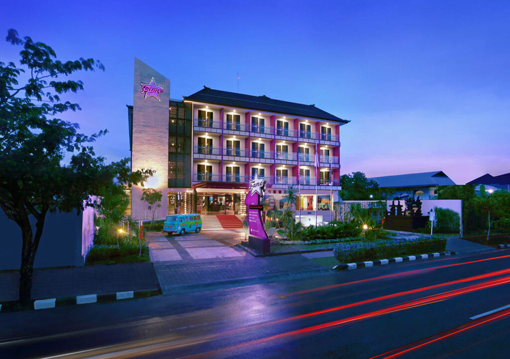 Fame Hotel Gading Serpong dan Bali