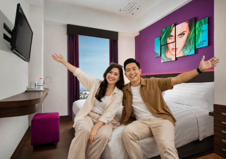 Fame Hotel Gading Serpong dan Bali