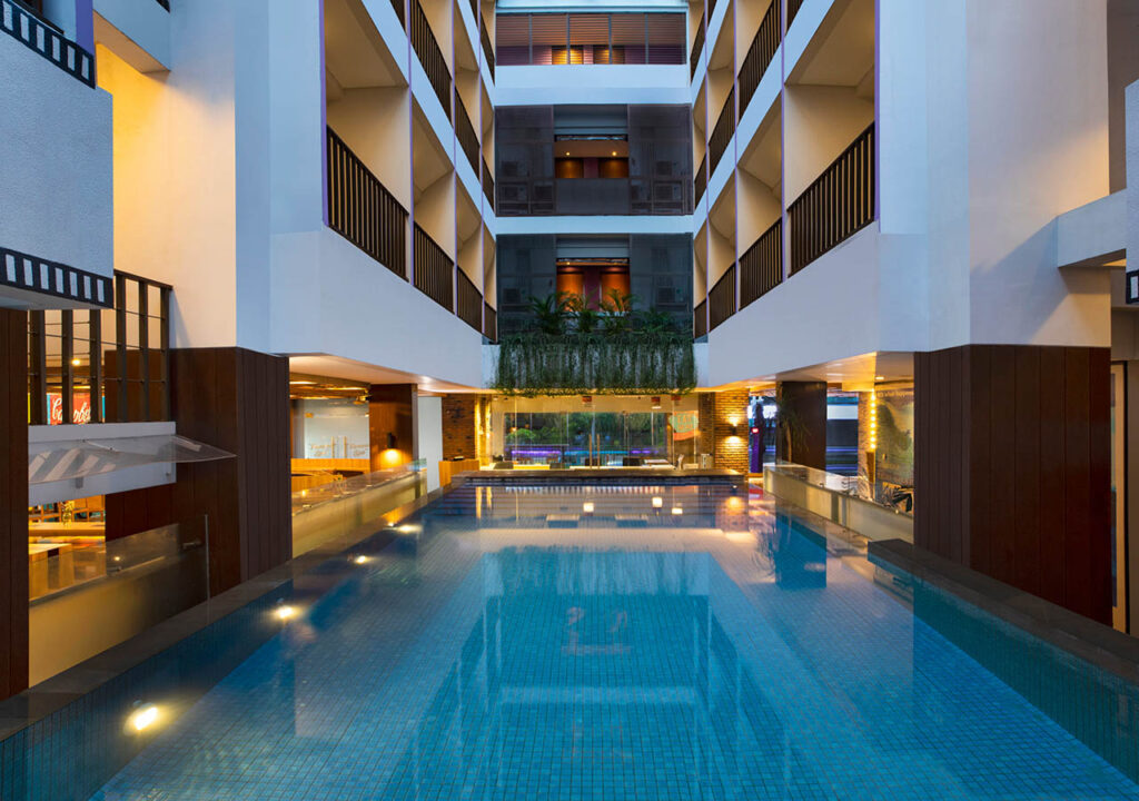 Fame Hotel Gading Serpong dan Bali